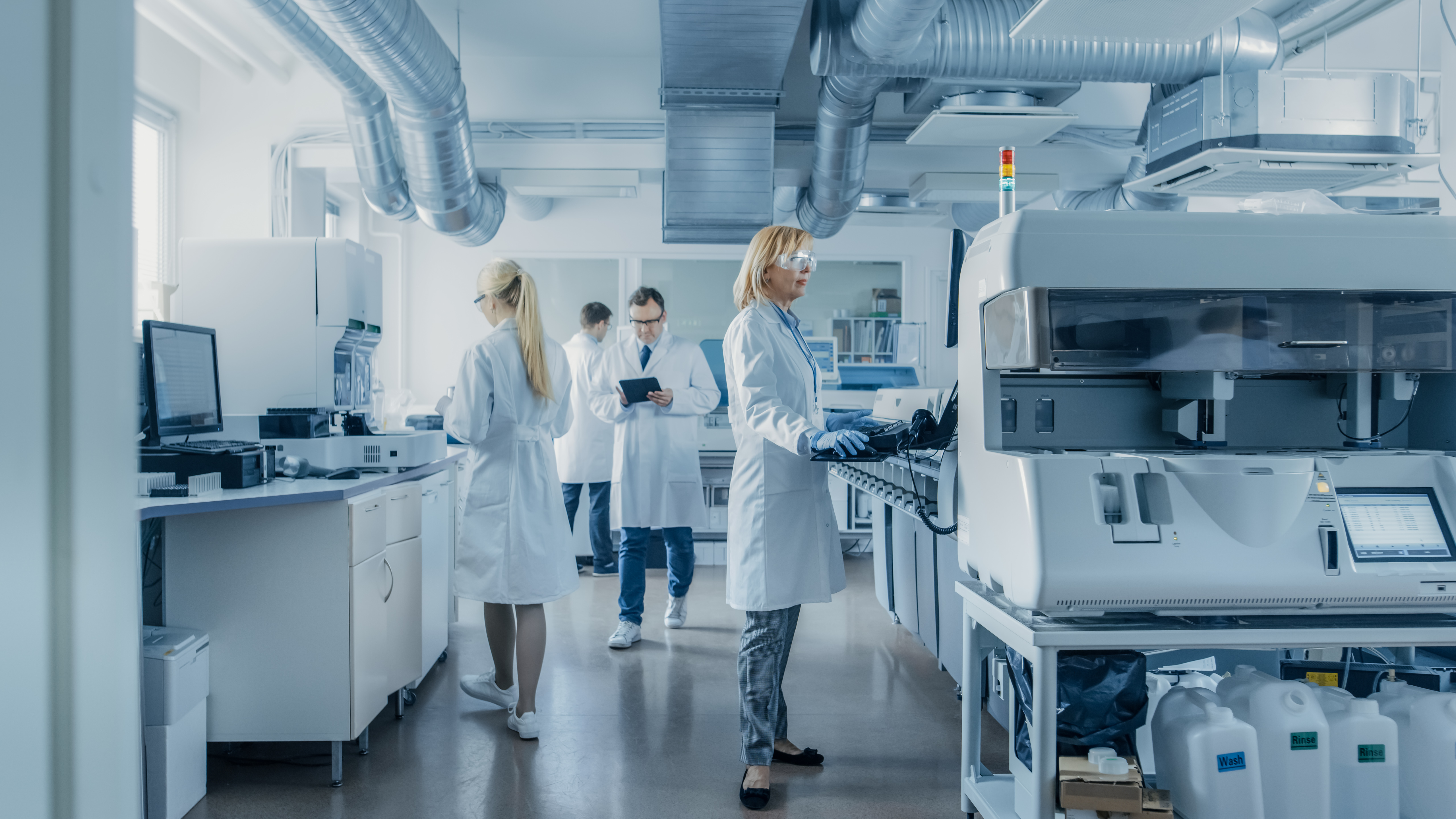 People working in a medical laboratory 